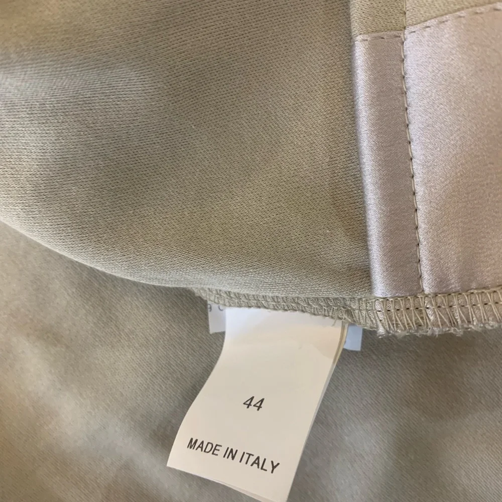 Stunning Brunello Cucinelli velour hoodie Size 44 - Picture 6 of 7